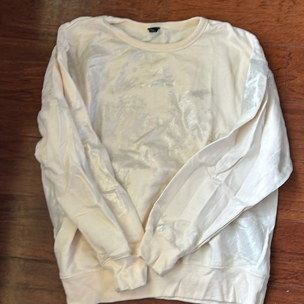 Wild fable metallic crewneck size Medium